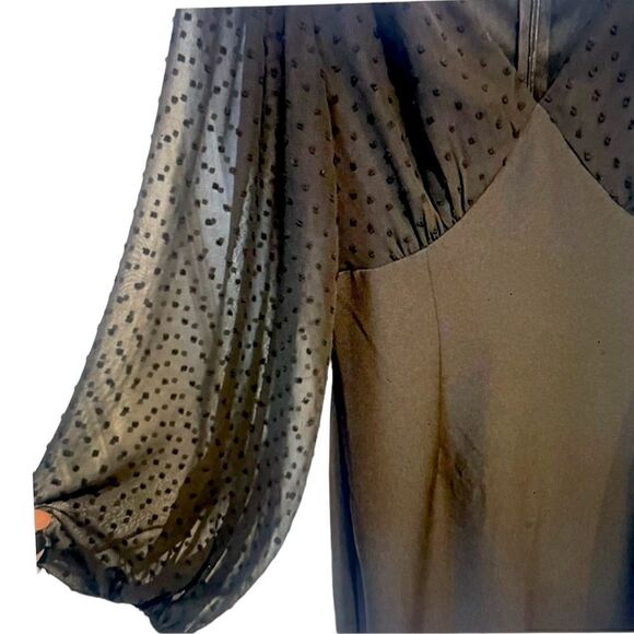 ASOS DESIGN V-Neck Midi Pencil Dress with Textured Sleeves - Size 4 - Picture 4 of 7